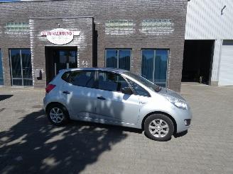 krockskadad bil auto Kia Venga 1.4 CVVT X-pect 2011/6