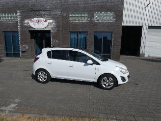 uszkodzony samochody osobowe Opel Corsa 1.2 EcoF. Selection Pano 2012/8