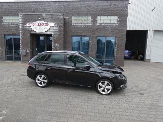Voiture accidenté Skoda Fabia 1.2 TSI First Edition Style 2015/6