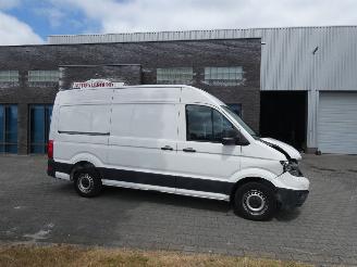 krockskadad bil bedrijf Volkswagen Crafter 35 2.0 TDI L3H3 Highline 2022/1