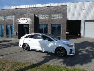 uszkodzony samochody osobowe Kia Proceed 1.0 T-GDI GT-PlusLine 2021/1