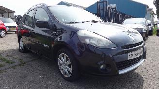 Renault Clio III Grandtour 1.2 (D4F D7) 55 KW 5 BAK picture 2