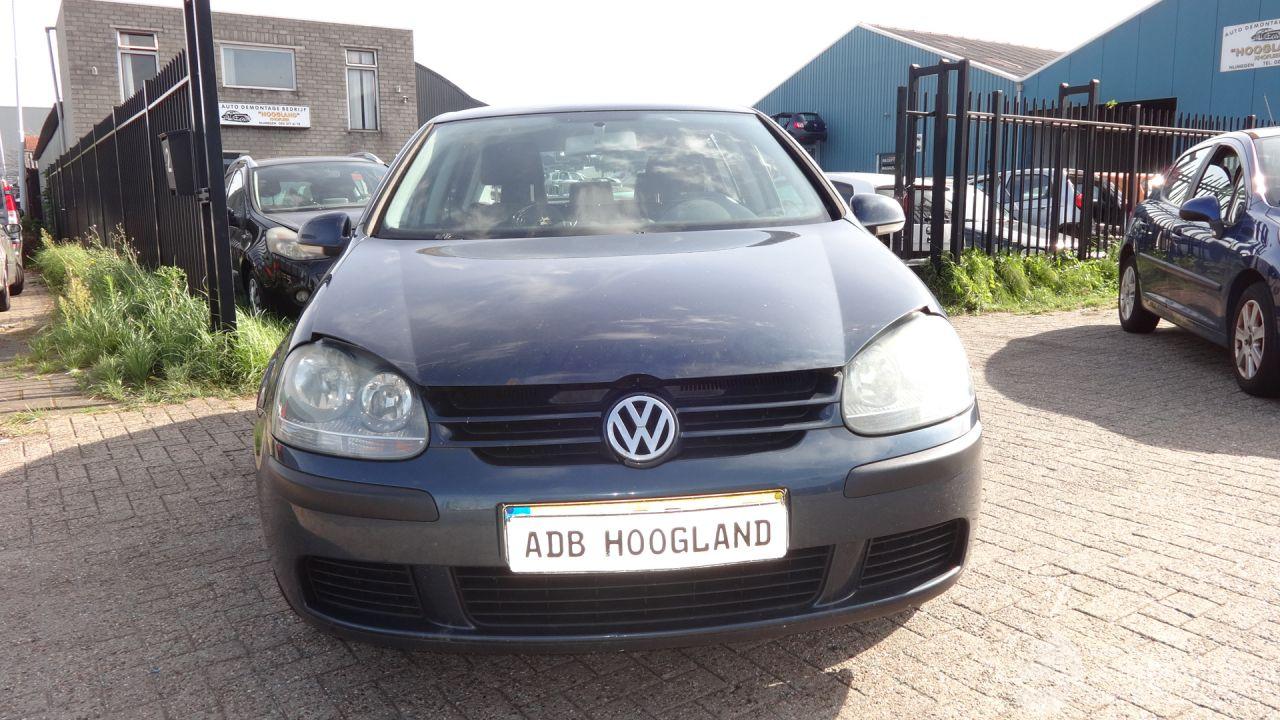 Volkswagen Golf V (1K1) Hatchback 1.6 FSI 16V (BAG) [85kW] 6-BAK