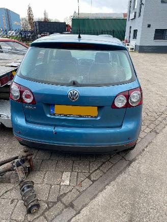 Volkswagen Golf Plus (5M1/1KP) MPV 1.6 (BSE) [75kW] picture 2