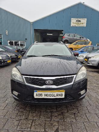 rozbiórka samochody osobowe Kia Cee d Sporty Wagon (EDF) Combi 1.6 CVVT 16V (G4FC4) [93kW] [125PK] 2010/1
