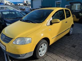 Volkswagen Fox (5Z) Hatchback 1.4 16V (BKR) [55kW] 5-BAK picture 5