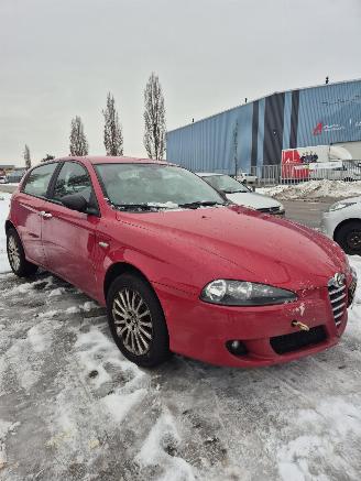 Alfa Romeo 147 (937) Hatchback 2.0 Twin Spark 16V (AR32.310) [110kW] 5-BAK picture 6
