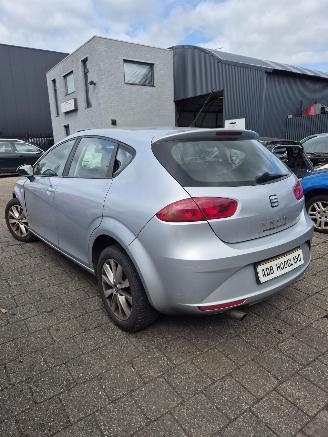 Seat Leon (1P1) Hatchback 5-drs 1.6 TDI 16V 105 (CAYC) [77kW] 5-BAK picture 3