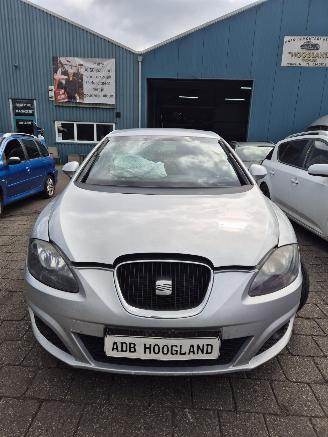  Seat Leon (1P1) Hatchback 5-drs 1.6 TDI 16V 105 (CAYC) [77kW] 5-BAK 2011/1