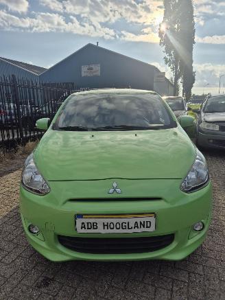 Vrakbiler auto Mitsubishi Space-star (A0) Hatchback 1.2 12V (3A92) [59kW] 2015/1