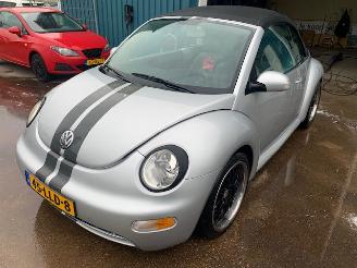 Volkswagen New-beetle New Beetle (1Y7) Cabrio 2.0 (AZJ) [85kW] picture 2