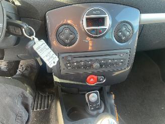 Renault Clio Clio III Estate/Grandtour (KR) Combi 1.2 16V TCE 100 (D4F-784(D4F-H7)) [74kW picture 9