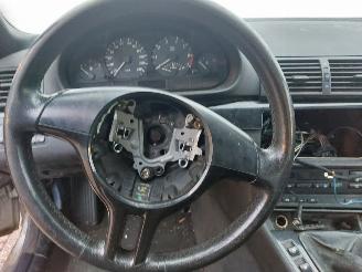 BMW 3-serie 3 serie (E46/2C) Cabrio 323 Ci 24V picture 8