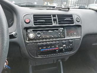 Honda Civic Civic (EJ/EK) Hatchback 3-drs 1.5i LS 16V (D15Z6 picture 10