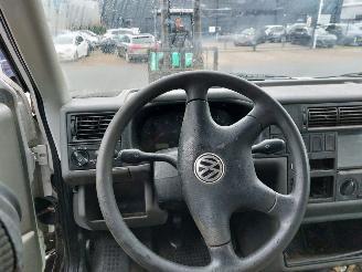 Volkswagen Transporter Transporter/Caravelle T4 Bus 2.5 TDI Pick Up picture 11