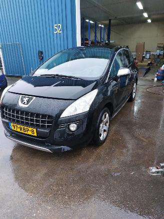 uszkodzony samochody osobowe Peugeot 3008 3008 I (0U/HU) MPV 1.6 16V THP 155 2011/4