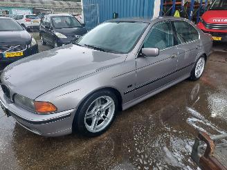 Schadeauto BMW 5-serie 5 serie (E39) Sedan 523i 24V 1998/8