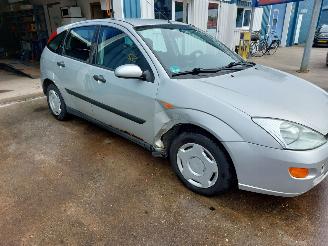 Ford Focus Focus 1 Hatchback 1.6 16V (FYDA) picture 3