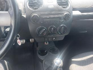 Volkswagen New-beetle New Beetle (1Y7) Cabrio 1.6 picture 10