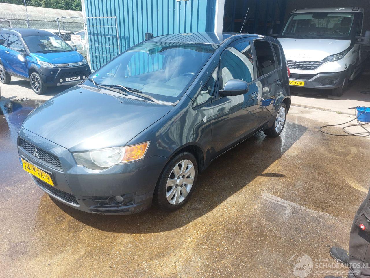 Mitsubishi Colt Colt (Z2/Z3) Hatchback 1.3 16V