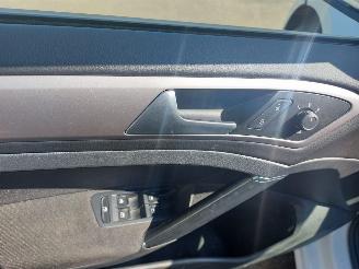 Volkswagen e-Golf Golf VII (AUA) Hatchback e-Golf picture 7
