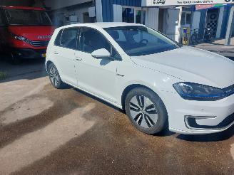 Volkswagen e-Golf Golf VII (AUA) Hatchback e-Golf picture 3