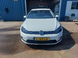 Volkswagen e-Golf Golf VII (AUA) Hatchback e-Golf picture 2