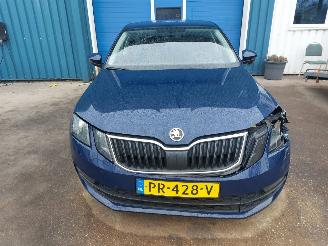 Skoda Octavia Octavia (5EAA) Liftback 1.6 TDI 16V picture 2