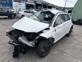 krockskadad bil auto Hyundai Bayon 1.0 T-GDI 74KW Clima Navi Comfort NAP 2023/3