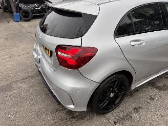Mercedes A-klasse 180 Autom. 90KW Clima Navi Led AMG-pakket Xenon picture 13