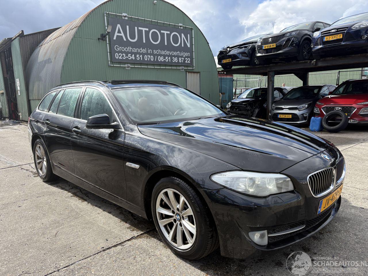 BMW 5-serie 520D 135KW Autom. Pano  Clima Navi Leer High Executive