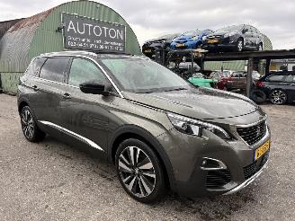 Vaurioauto  passenger cars Peugeot 5008 1.2 96KW GT-Line Pano Navi Clima 7-Pers Camera Led Xenon NAP 2018/1
