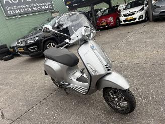 krockskadad bil motor Piaggio Overig Vespa Elettrica 4KW 2020/5