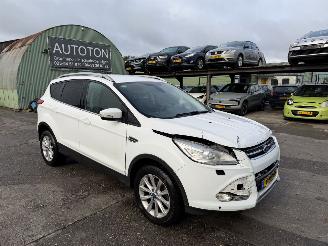 Auto incidentate Ford Kuga 1.5 110KW Titanium Plus Clima Navi Camera 2015/4