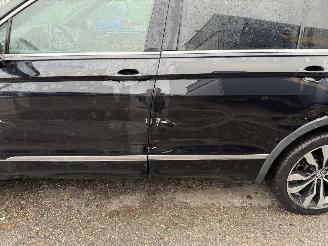 Volkswagen Tiguan 1.5 TSI 110KW DSG R-Line Pano Clima Navi Allspace Led Xenon 7-Pers NAP picture 30