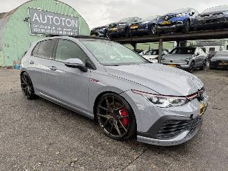 Vaurioauto  passenger cars Volkswagen Golf 2.0 GTI Clubsport Autom. 301PK Pano Navi Clima Led 2021/2