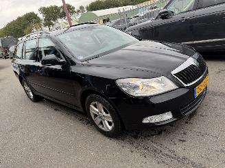 Skoda Octavia 1.2 TSI 77KW DSG Navi Clima Business Line NAP picture 2