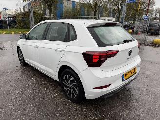 krockskadad bil auto Volkswagen Polo 1.0 TSI 70KW Life Clima Navi Led Business 5-Drs NAP 2022/7