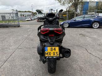 Yamaha  X-Max 300 ABS 21kW picture 4