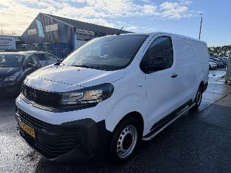 krockskadad bil bedrijf Opel Vivaro 1.5D 88KW Clima Navi L3 Schuifdeur NAP 2024/10