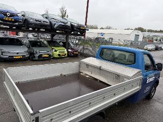 Volkswagen Transporter 2.0 TDI 75KW Pick-Up picture 4