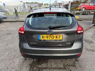 Ford Focus 1.0 92KW Clima Navi Camera Keyless Titanium picture 4
