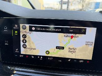 Skoda Octavia 1.5 E-TSI 110KW Autom. Clima Navi Business Edition Sfeerverlichting picture 13