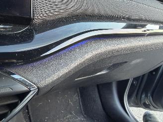 Skoda Octavia 1.5 E-TSI 110KW Autom. Clima Navi Business Edition Sfeerverlichting picture 6