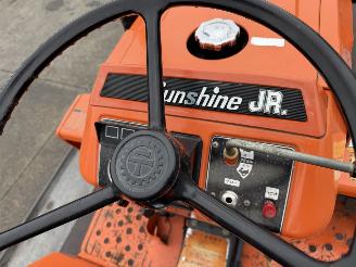 Toyota 1000 KUBOTA B1502-M SNEEUWSCHUIVER 1100 UUR! picture 17