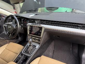 Schadeauto Volkswagen Passat 1.6 TDI 88KW DSG Clima Navi Comfortline 2018/1