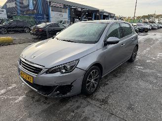 Peugeot 308 1.6 92KW Clima Navi Led Pano Premiere picture 5