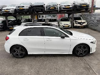 Mercedes A-klasse 160 80KW Pano Clima Navi AMG-Pakket Camera NAP picture 2