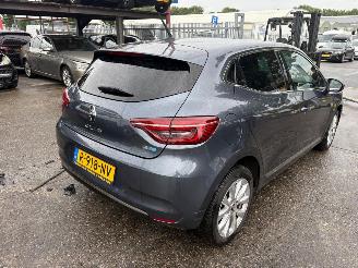 Unfallwagen Renault Clio 1.6 E-Tech Hybrid 140 R.S. Line 69&24kW 2022/2