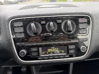 Volkswagen Up! 1.0 44KW Airco NAP picture 10